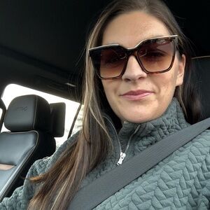 Meet your Posher, Brittany